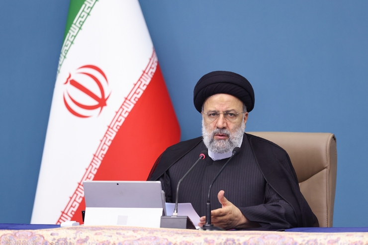 دستور رئیس‌جمهور برای تامین مسکن اساتید و دانشجویان متاهل| رئیسی: فتنه‌انگیزی دشمن ناشی از احساس خطر است