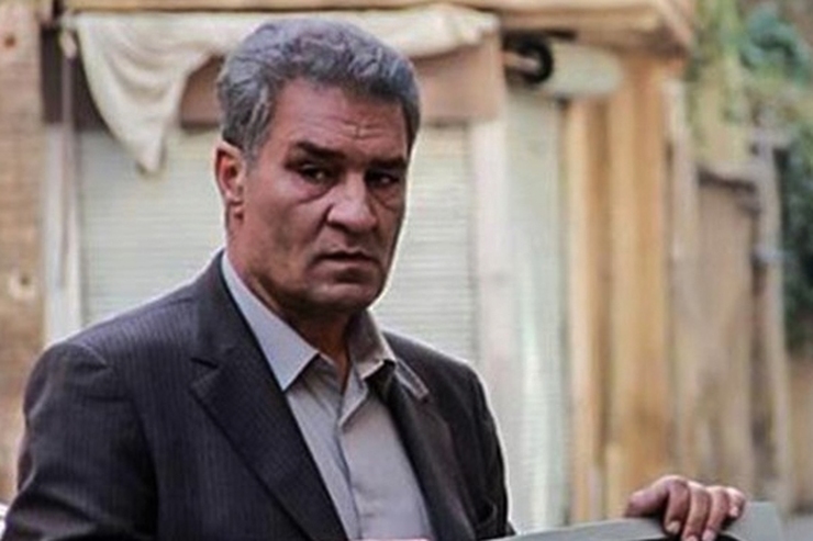 جعفر دهقان با بیان اینکه هنرمندان اصلا موافق آشوب و اغتشاش نیستند، گفت: یک هنرمند با پول مردم و از طریق بیت‌المال روی کار آمده‌ و چهره شده‌ اگر از اغتشاشات و کارهای غیردینی حمایت کند، درواقع به دین، قرآن، کشور، پرچم‌ و مردم خیانت کرده است.