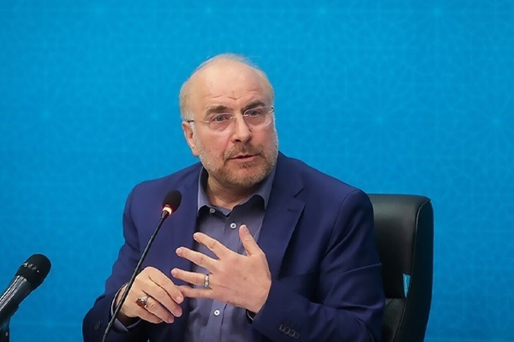 رئیس مجلس شورای اسلامی گفت: درگذشت خانم مهسا امینی حادثه تلخی بود و ما یکی از فرزندان ایران را از دست دادیم اما دشمن با آمادگی قبلی از این مسئله سوء استفاده کرد و کلیت نظام و امنیت مردم را به خطر انداخته، براندازانی را به میدان فرستاد که نه غصه درگذشت یکی از فرزندان ملت را داشتند و نه به دنبال تحقق آزادی بودند.