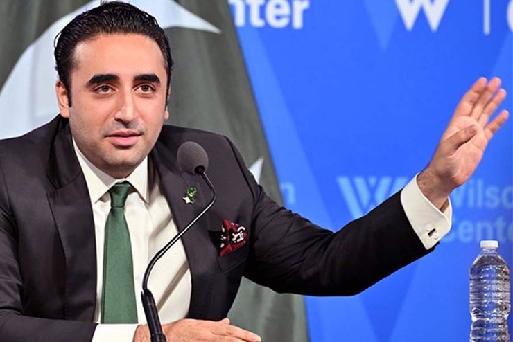 وزیرخارجه پاکستان در گفت‌وگویی نسبت به تشکیل حکومت موازی در افغانستان هشدار داد.