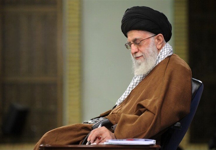 رهبر معظم انقلاب در پیامی درگذشت عبد صالح و مؤمن و بصیر، آقای حاج محسن لبّانی را تسلیت گفتند.