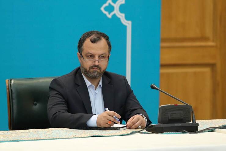 وزیر اقتصاد تاکید کرد: باید منطق اولویت بندی در پروژه‌های شهری با پروژه‌هایی باشد که قابلیت درآمدزایی و اشتغال آفرینی داشته باشند.