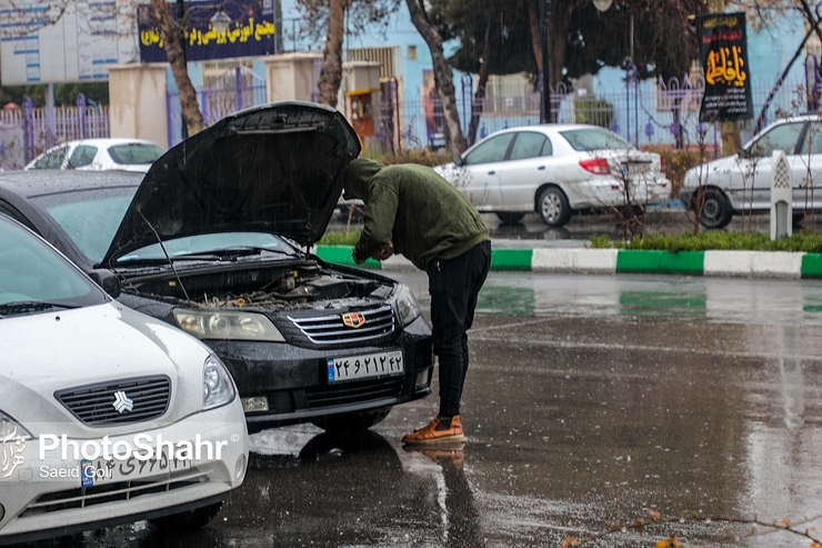 رئیس مرکز ملی پیش‌بینی و مدیریت بحران مخاطرات وضع هوا از بارش باران و وزش باد شدید در غالب نقاط کشور خبرداد.