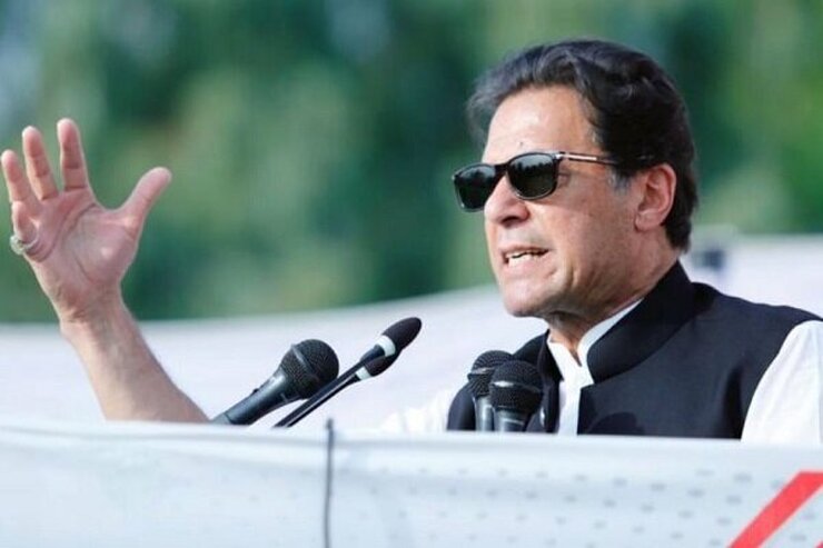رسانه های محلی پاکستان امروز اعلام کردند که حکم بازداشت «عمران خان» نخست وزیر پیشین این کشور صادر شده است.