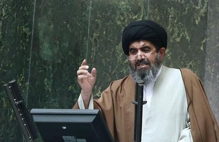 نماینده فلاورجان: فاطمی‌امین وزارت صمت را به سرچشمه و اقیانوس رانت تبدیل کرد| کیفیت خودرو هر روز بدتر می‌شود