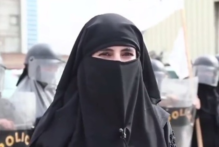 طالبان اعلام کرد که شماری از زنان دوره آموزشی خود را تکمیل کرده و در حال خدمت در ماموریت های پلیس هستند.