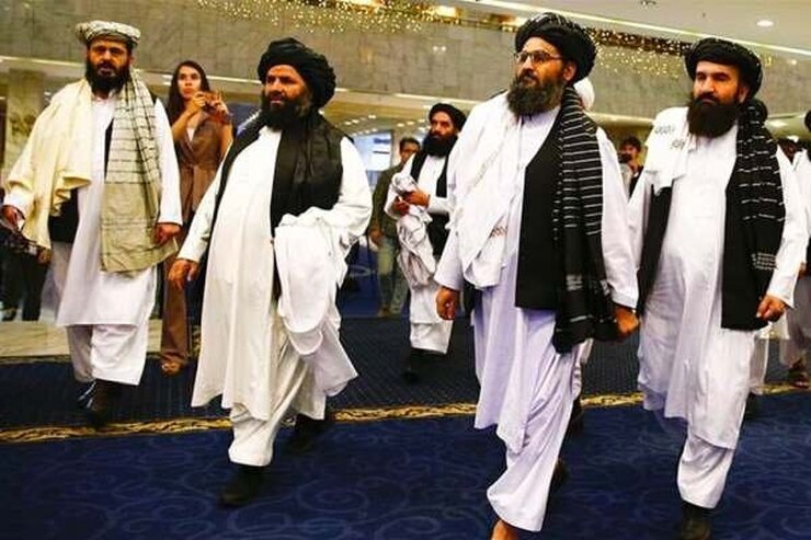 سخنگوی وزارت خارجه آمریکا از دیدار و گفت‌وگوی نماینده ویژه واشنگتن در امور افغانستان با هیئتی از طالبان در دوحه خبر داد.