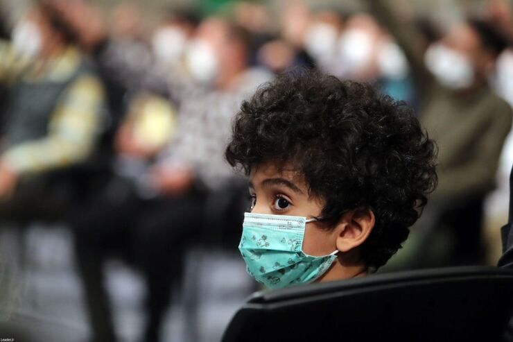 آرتین سرایداران از مجروحین حادثه تروریستی شاهچراغ شیراز با رهبر انقلاب اسلامی دیدار کرد.