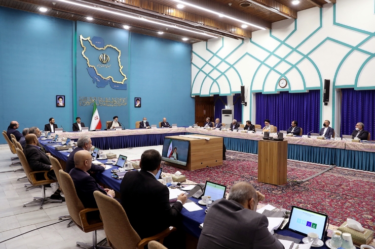 رئیس‌جمهور: آشوب‌ها مسیر خدمت را متوقف نخواهد کرد| تلاش دشمن ایجاد مانع برای خدمت‌رسانی به مردم است