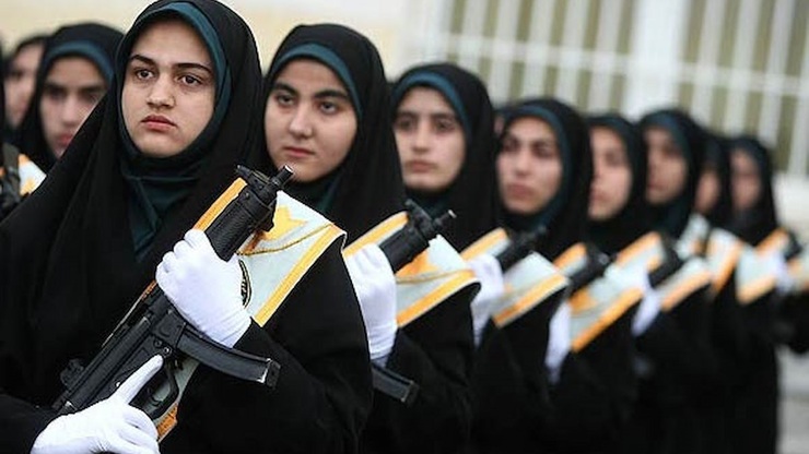 ویدیویی در فضای مجازی منتشر شده است که گفته شده مربوط به تمرینات زنان یگان‌های ویژه فراجا است.