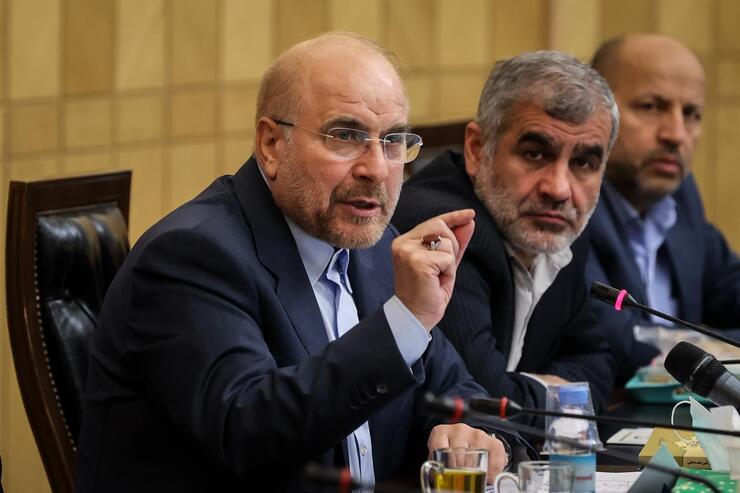 نماینده ایرانشهر در مجلس در تذکری گفت: چرا در جلسه روز یکشنبه (۱۵ آبان‌ماه) میکروفون یکی از نمایندگان قطع شد که در واکنش به وی رئیس مجلس شورای اسلامی ابراز داشت: تریبون کسی قطع نشده است.
