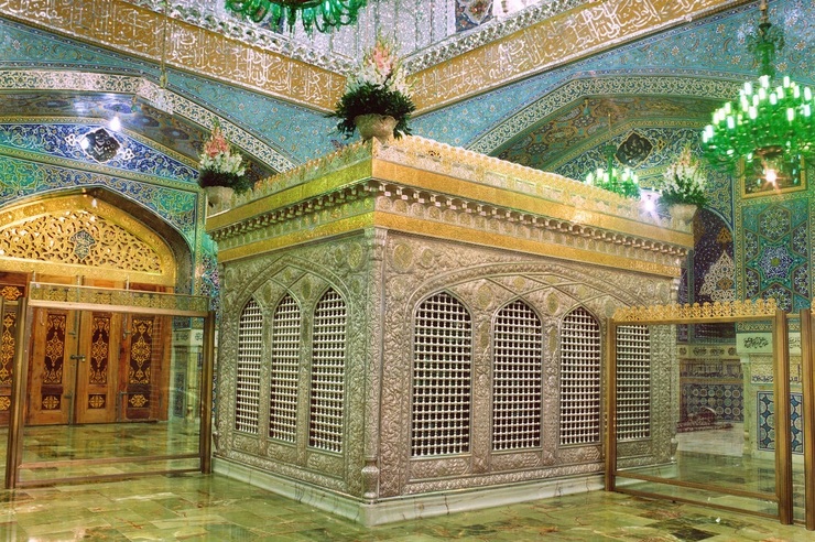گذری بر تاریخ نصب جعبه‌های چوبی و سنگی بر مزار حضرت رضا (ع)