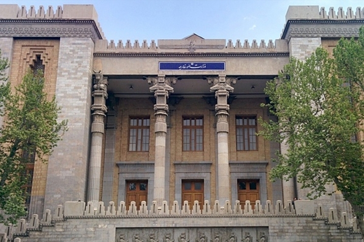 وزارت امور خارجه ایران، به شهروندان ایرانی برای سفر به استرالیا توصیه هایی ارائه کرد و در نهایت توصیه کرد که به این کشور سفر نکنند.