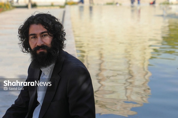 گفتگو با سیدمحسن میرآفتاب که راهنمای گردشگران آرامگاه فردوسی است | راوی باغ بهشت