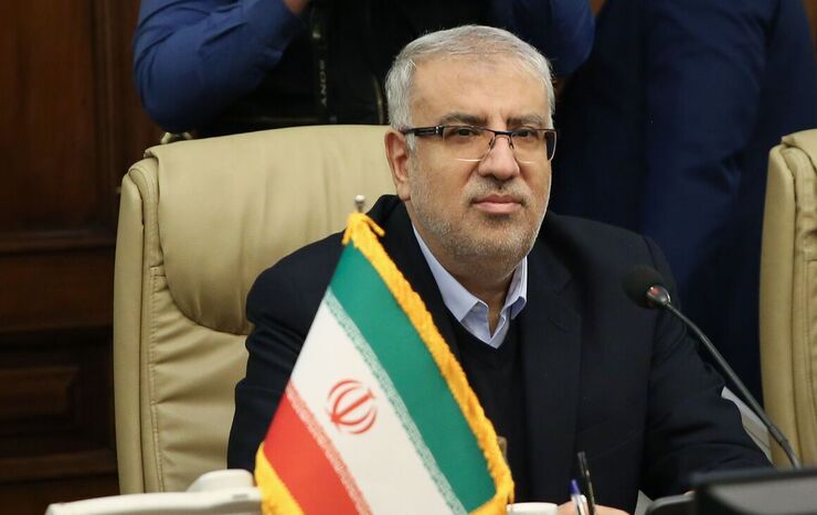 وزیر نفت گفت: ۷۰۰ حلقه چاه نفت را شناسایی کرده‌ایم که کم‌بازده هستند، از این رو قراردادی به ارزش ۵۰۰ میلیون دلار منعقد خواهد شد تا ۵۴ شرکت دانش بنیان در این زمینه با استفاده از روش‌های فناورانه بتوانند تولید این چاه‌های نفتی را افزایش دهند.