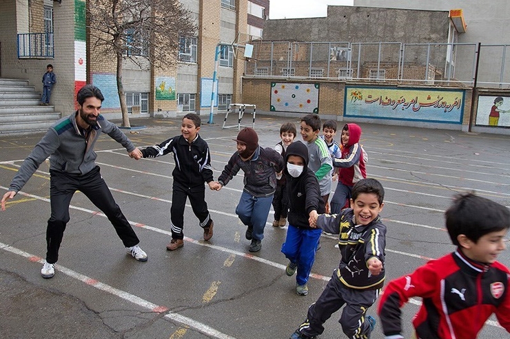 سخنگوی وزارت آموزش و پرورش با اشاره به فعالیت حدود ۳۰ هزار معلم ورزش در سطح مدارس کشور، از کمبود معلم ورزش خبر داد و گفت که برای ۷ میلیون دانش آموز، معلم ورزش نداریم.