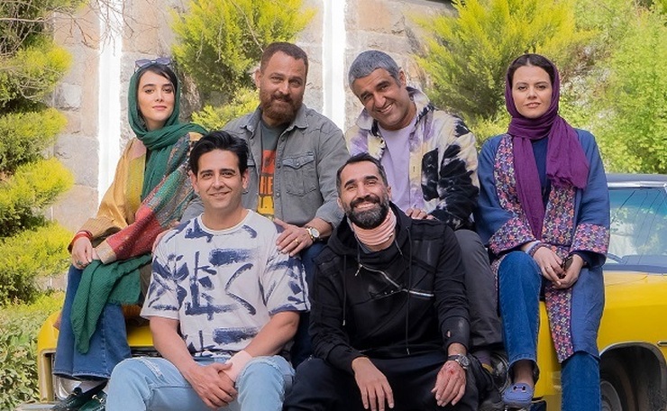فیلم سینمایی «بخارست» به کارگردانی مسعود اطیابی از ۲۴ آبان روی پرده سینماها می‌آید.