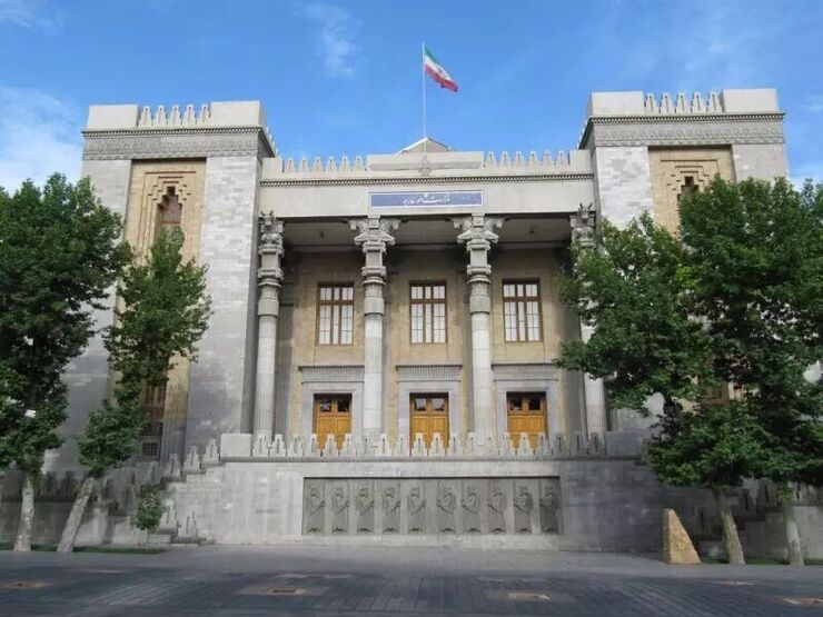 وزارت امور خارجه در اطلاعیه‌ای اعلام کرد: هیچ یک از شهروندان ایرانی در بین کشته شدگان انفجار استانبول نیستند.