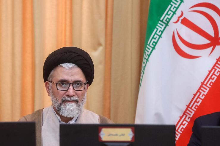 عضو هیات رئیسه مجلس در جلسه علنی امروز سوال ملی جمعی از نمایندگان از حجت‌الاسلام خطیب وزیر اطلاعات را اعلام وصول کرد.