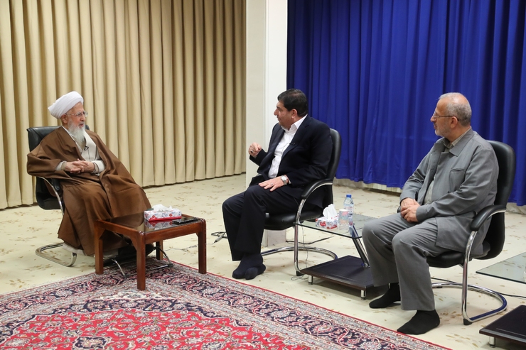 مخبر: نظرات مراجع و علما راهگشای دولت برای حل مشکلات است| آیت‌الله جوادی‌آملی: گزارش شما نافع و امیدبخش بود