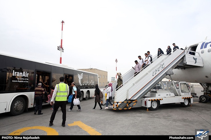 مدیر فرودگاه‌های خراسان رضوی گفت: سیاست دولت و استان این است که فرودگاهی باشد تا حمل‌و‌نقل ترکیبی انجام دهد. یعنی راه‌آهن نزدیک آن باشد و بزرگراه در کنار آن قرار گرفته باشد. مطمئنا سرمایه‌گذاری که انجام می‌شود باید جایی باشد که به شهر مشهد نیز نزدیک باشد.
