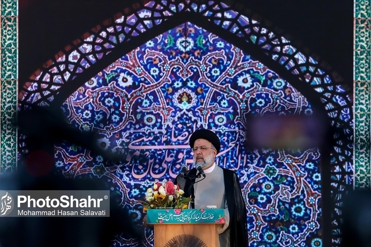 رئیس‌جمهور گفت: در حرکت جهادی جهادگر باید توانایی و رسالت خود و نیز توانایی و ظرفیت‌های دشمن را ببیند و ارزیابی کند و سپس تلاش و حرکت خود را با آنچه که اقتضای یک حرکت جهادی است، متناسب کند تا بتواند کاملاً بر او فائق بیاید و پیروز شود.