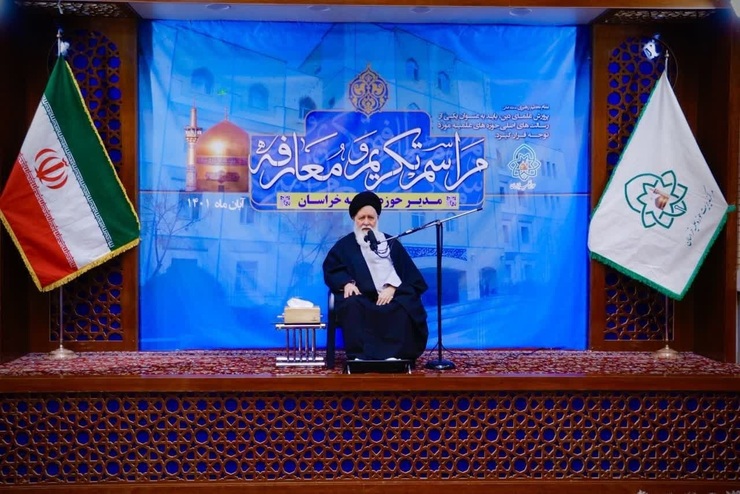 نماینده ولی فقیه در استان خراسان رضوی گفت: در میان همه حوزه‌های جهان تشیع، حوزه خراسان از جمله نظام‌مندترین و منسجم‌ترین حوزه‌های علمیه محسوب می‌شود که قوام سازمانی امروز خود را مدیون مرحوم آیت‌الله واعظ طبسی است و این موضوع به برکت مدیریت شورایی حوزه خراسان امتداد پیدا کرد و باعث شد تا در زمینه تهذیب نفس و تربیت مکارم اخلاق در طلاب، اقدامات مؤثری صورت بگیرد.