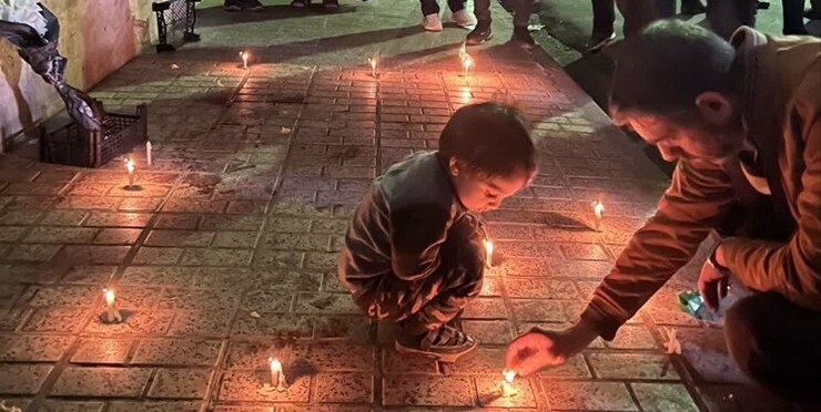 شهید دانیال رضازاده و حسین زینال‌زاده دو بسیجی مدافع امنیت بودند که عصر امروز در حین درگیری با اشرار آشوبگر به شکل وحشیانه با چاقو به شهادت رسیدند.