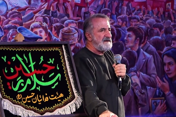 مهران رجبی، بازیگر با حضور در هیئت مذهبی ‎‌فدائیان حسین(ع) گفت: من باید جواب چشم‌های شهید سلیمانی را بدهم من باید جواب شهید ماشاءالله لطفی که در بستان کنارم شهید شد را بدهم عزت را خدا می‌دهد نه تعداد فالوور و شبکه من‌وتو
