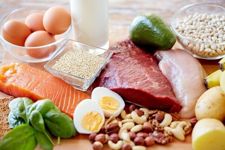 رییس گروه تغذیه و دارویی معاونت بهداشتی دانشگاه علوم پزشکی شهید بهشتی با اشاره به نقش و تاثیر تغذیه در پیشگیری و کنترل بیماری‌های غیر واگیر از جمله دیابت به تبیین توصیه‌های کاربردی درخصوص تغذیه در بیماران دیابتی پرداخت.