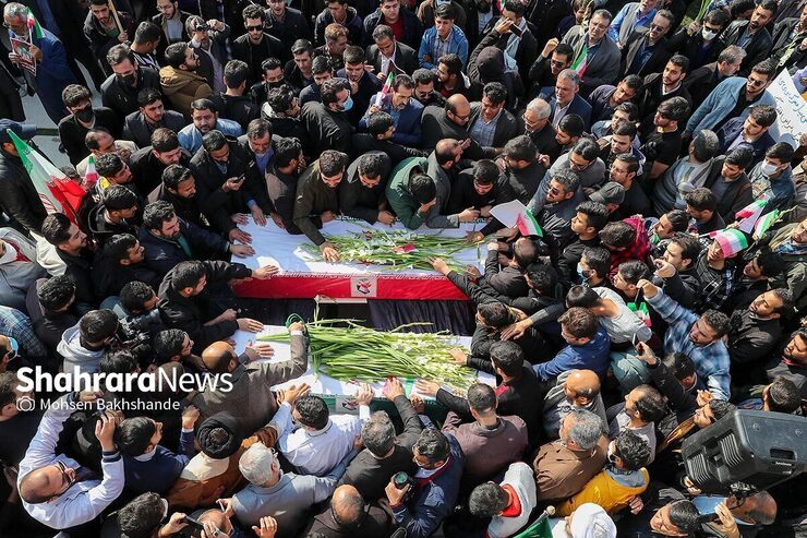 پیکر دو جوان بسیجی شهید امنیت صبح امروز، ۲۹آبان۱۴۰۱ در مراسم باشکوهی در بهشت رضا به خاک سپرده شد.