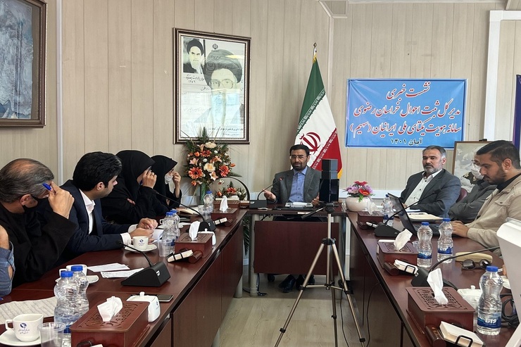 مدیرکل اداره ثبت احوال خراسان رضوی گفت: کارت‌های ملی هوشمند که تا پایان ۱۴۰۳ و قبل از آن که تاریخ اعتبارشان به پایان رسیده است تا تاریخ ۱۴۰۵ تمدید اعتبار می‌شود