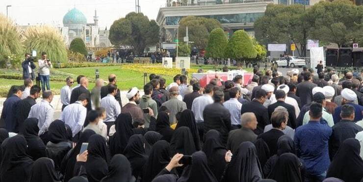 پیکر‌های مطهر دو جانباز سرافراز ۷۰ درصد دوران دفاع مقدس که به همرزمان شهیدشان پیوسته بودند، امروز در مشهد تشییع شدند.