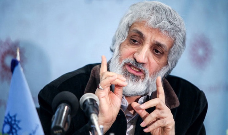 امروز ۴ آبان ماه ابراهیم فیاض میهمان برنامه سندچشم انداز در شبکه چهار سیما بود که پس از دقایقی از برنامه اخراج شد. البته در حضور او صدای میکروفون متصل به گوش مجری می‌آید که مشخص نیست از پشت صحنه چه تذکری به او می‌دهند و بعد از کات اولیه به بهانه نظرسنجی، فیاض با سرعت از برنامه حذف می‌شود. شبکه چهار هیچ توضیحی در مورد حذف این استاد دانشگاه به مخاطبینش ارائه نکرد!