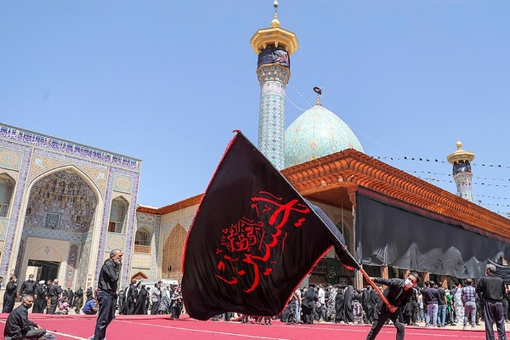 معاون سیاسی امنیتی استاندار فارس ضمن اعلام سه روز عزای عمومی در فارس گفت: شهدای حمله تروریستی در شاهچراغ (ع) روز شنبه تشییع می شوند.