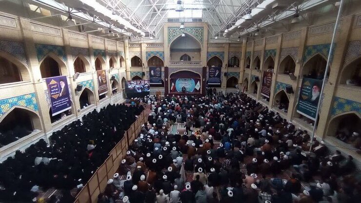 حجت الاسلام والمسلمین محمدباقر فرزانه گفت: اکثریت آشوب‌گران به آسیب‌های اجتماعی مبتلا هستند. معتاد و دزد هستند. نمی‌گویم چند میلیون نفر آسیب‌دیده اجتماعی داریم، اما آسیب‌دیدگان اجتماعی سربازان آماده دشمن هستند و دشمن در هر آشوبی به آنان نگاه می‌کند. آسیب‌‌دیدگان اجتماعی آتش زیر خاکستر هستند و با یک سوژه همه چیز را می‌سوزانند.