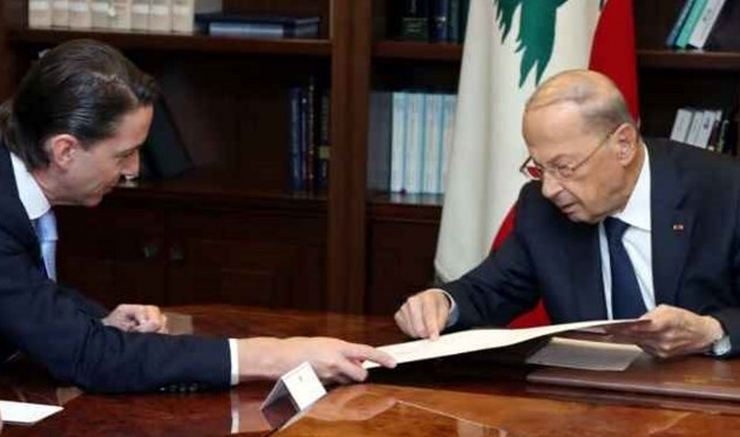 نخست‌وزیر رژیم صهیونیستی توافق ترسیم مرز‌ها با لبنان را امضا کرد؛ سخنگوی دولت رژیم صهیونیستی پیش از این از موافقت دولت اسراییل با این توافق خبر داد.