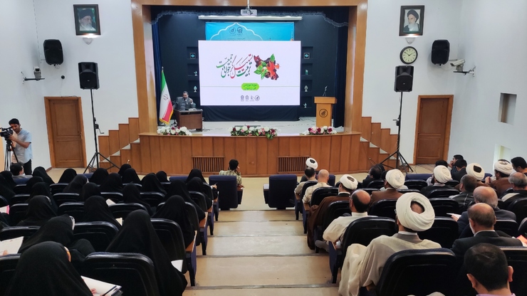 دوره آموز‌شی ایران جوان با عنوان تربیت تسهیل گر جوانی جمعیت با هدف اقناع و گفتمان سازی جمعیت و فرزند آوری در بین نخبگان در دانشگاه امام رضا(ع) برگزار شد.