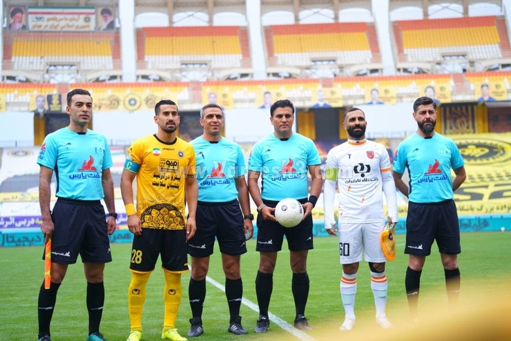 استقلال و پرسپولیس در هفته یازدهم لیگ برتر پیروز شدند.