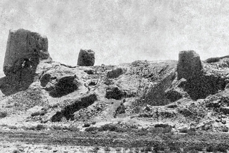 در طی قرن‌ها به متولدان این خطه لقب توسی یا طوسی داده‌اند، چون زاده شهر توس یا طوس بوده‌اند. حال نام توس از کجا آمده است؟