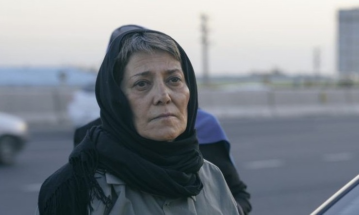 رویا افشار برای بازی در فیلم سینمایی «مامان» جایزه بهترین بازیگر مکمل را از جشنواره رمبوهای سینما دریافت کرد.