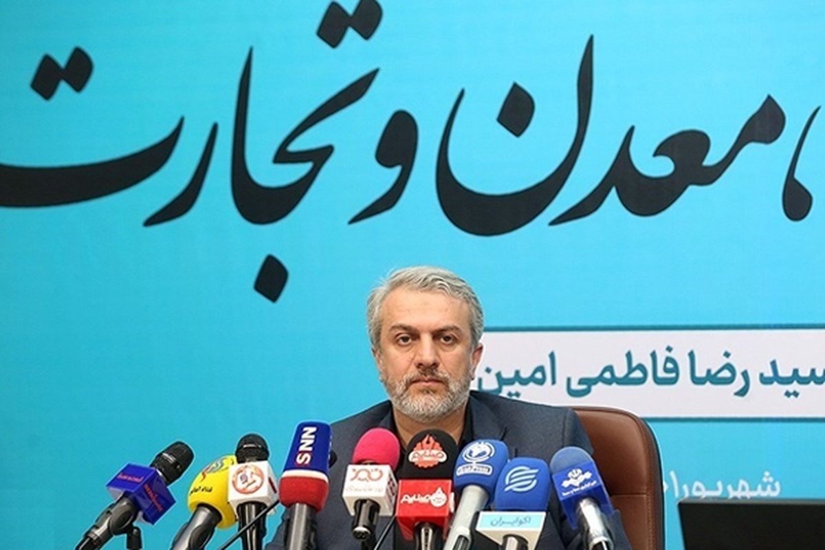 وزیر صنعت در خصوص آخرین وضعیت واردات خودرو گفت: هماهنگی‌ها انجام‌شده و اکنون یک ماه است که شرکت‌های واردکننده درگیر کار اجرا شده‌اند. تأخیر موجود به این دلیل است که واردکننده باید به مذاکره بپردازد و قرارداد منعقد کند.