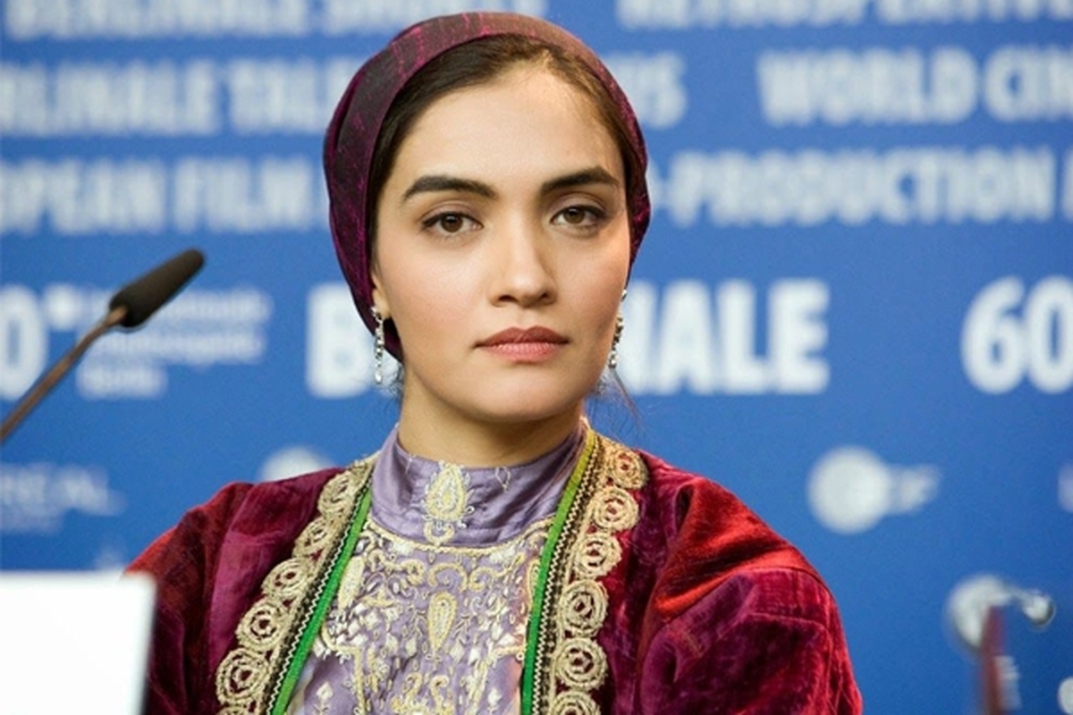 ظهر امروز، مهدی کوهیان، عضو کمیته پیگیری دستگیری هنرمندان از دستگیری میترا حجار، بازیگر سینما و تلویزیون خبر داد اما حالا این خبر تکذیب شده است.