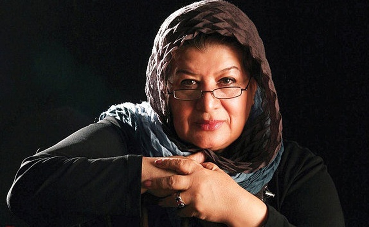 پوران درخشنده کارگردان شناخته شده سینما از به تعویق افتادن مجدد ساخت فیلم جدید خود با نام «هیس پسر‌ها گریه نمی‌کنند» خبر داد.