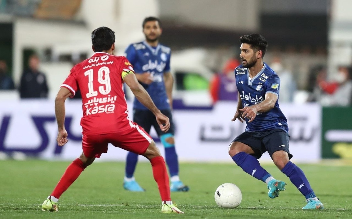 ریکاردو ساپینتو، سرمربی استقلال و یحیی گل‌محمدی، سرمربی پرسپولیس بعد از دربی لیست نفرات مازاد را به باشگاه خواهند داد.