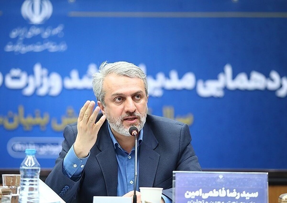 وزیر صنعت، معدن و تجارت گرانی سیمان را شایعه دانست و درباره افزایش قیمت یونولیت گفت: ریشه این موضوع به ماده‌ای به نام استایرن باز می‌گردد چراکه مهرماه شرکت پتروشیمی پارس در تولید این ماده دچار خلل شد و اکنون تولید آن به دلیل مباحث فنی متوقف شده البته هماهنگی‌های لازم به منظور واردات این ماده انجام شده است.