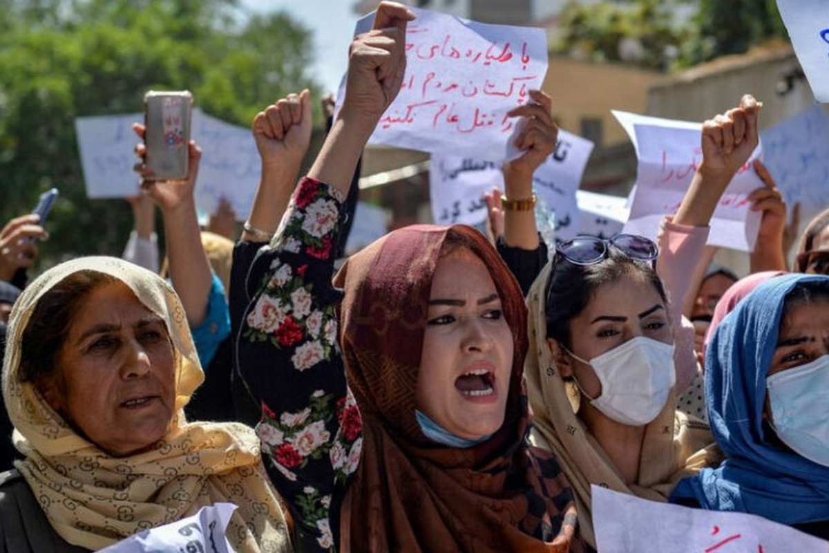 مسوول عالی حقوق بشر سازمان ملل، از حذف کامل زنان افغانستان از تمام عرصه‌های زندگی ابراز نگرانی کرده است.