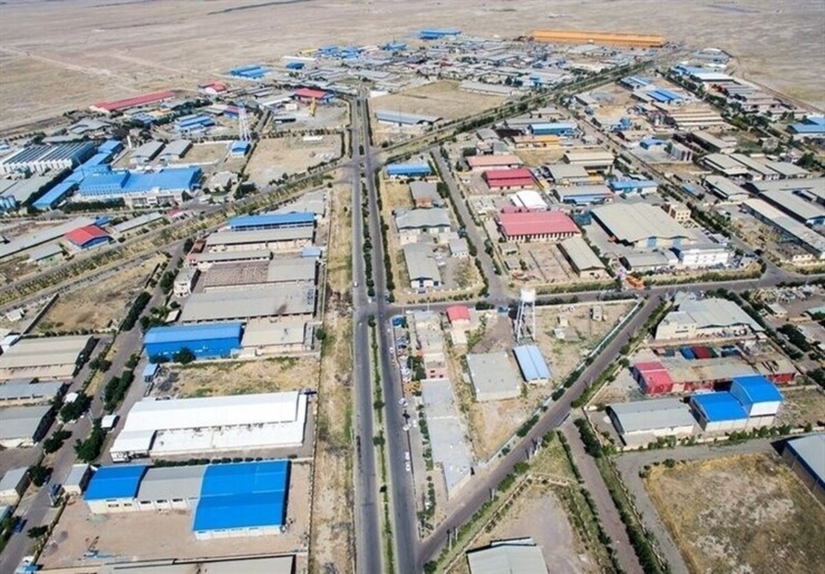 مدیرکل کمیته امداد خراسان رضوی از انعقاد تفاهم نامه همکاری فی ما بین شرکت شهرک های صنعتی خراسان رضوی و اداره کل کمیته امداد استان خبر داد.