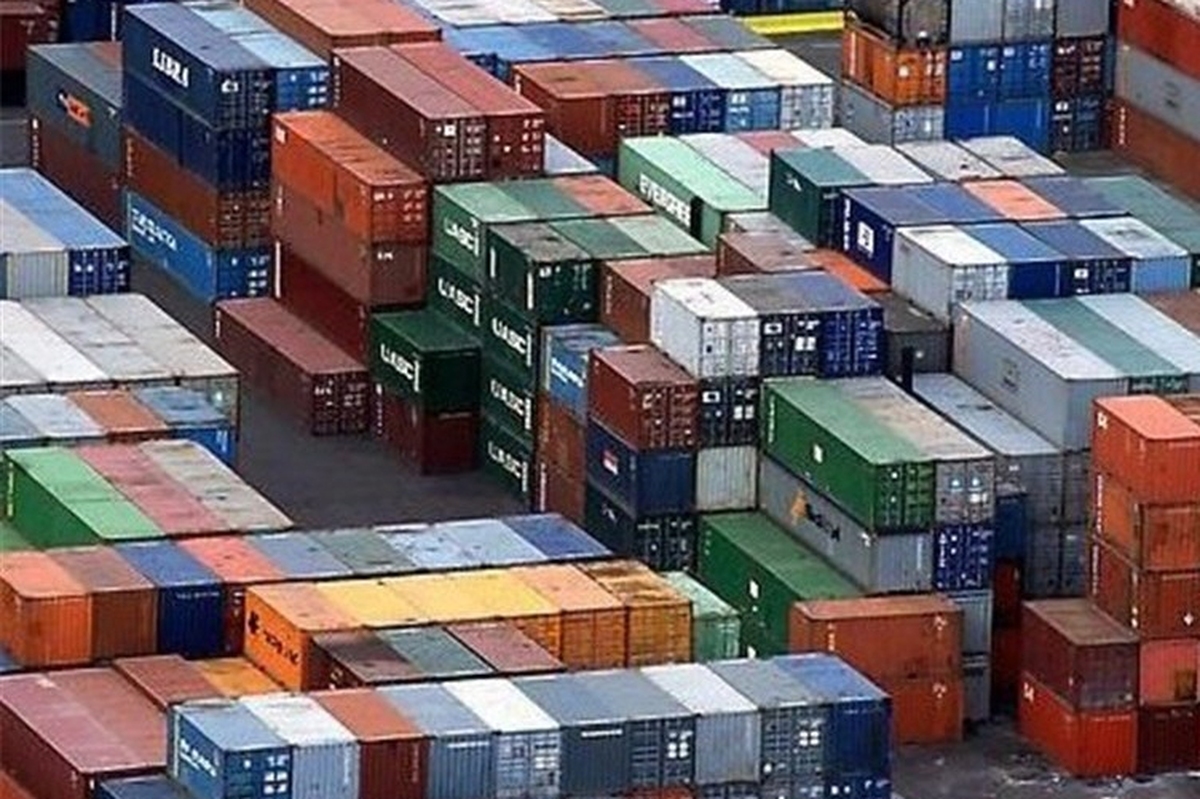 ناظر گمرکات خراسان رضوی گفت: بر اساس مقایسه ارقام صادارت و واردات کالا به استان تراز بازرگانی خارجی گمرکات استان طی ۸ماه ابتدای سال جاری مثبت و معادل ۴۰۴ میلیون دلار است. 