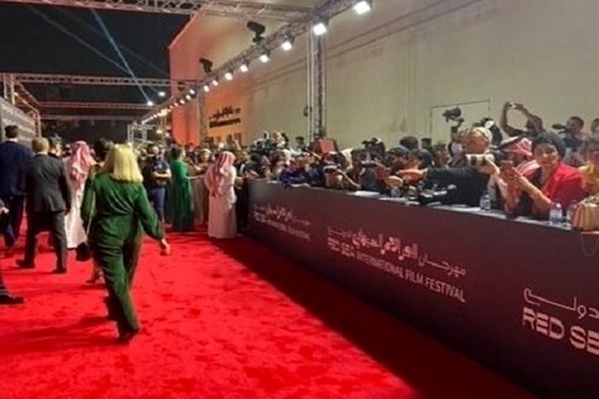 عربستان سعودی در جشنواره فیلم «دریای سرخ» هزینه‌های هنگفتی به چهره‌های مشهور پرداخت کرد.